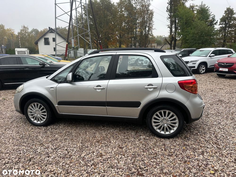 Suzuki SX4 1.6 GS / Premium - 4