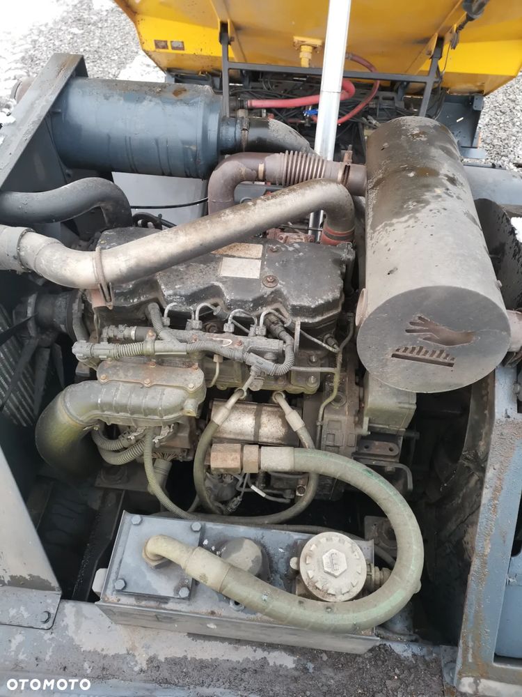 Iveco Eurocargo 180e25 zamiatarka Johanston VT800 - 17