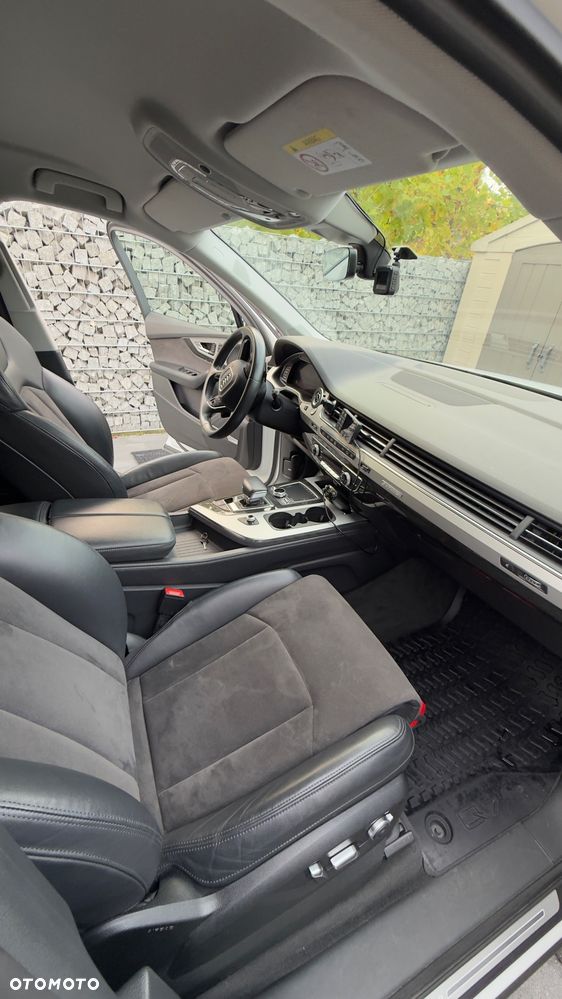Audi Q7 - 11