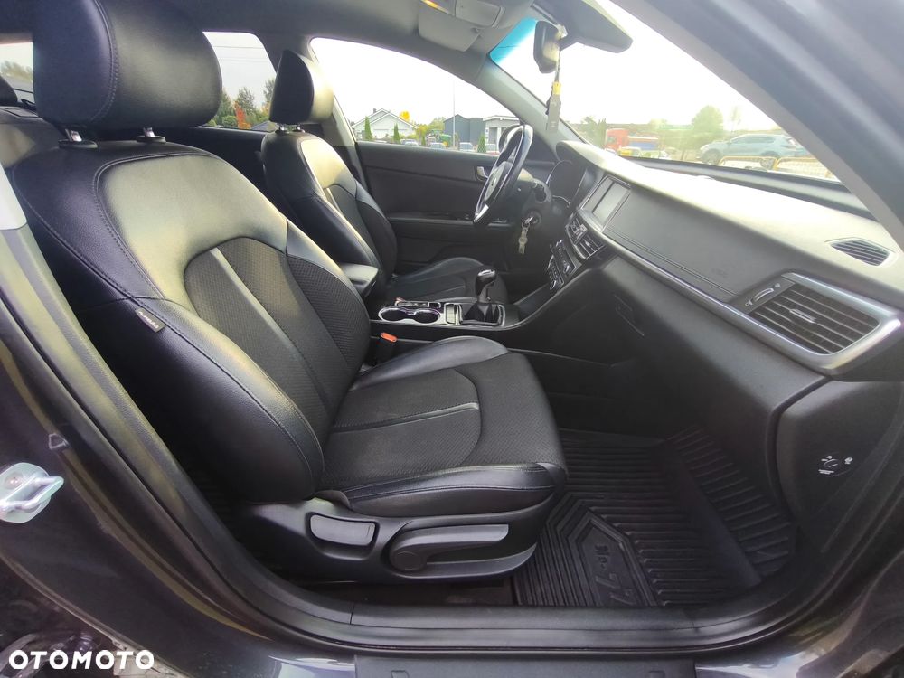 Kia Optima - 29