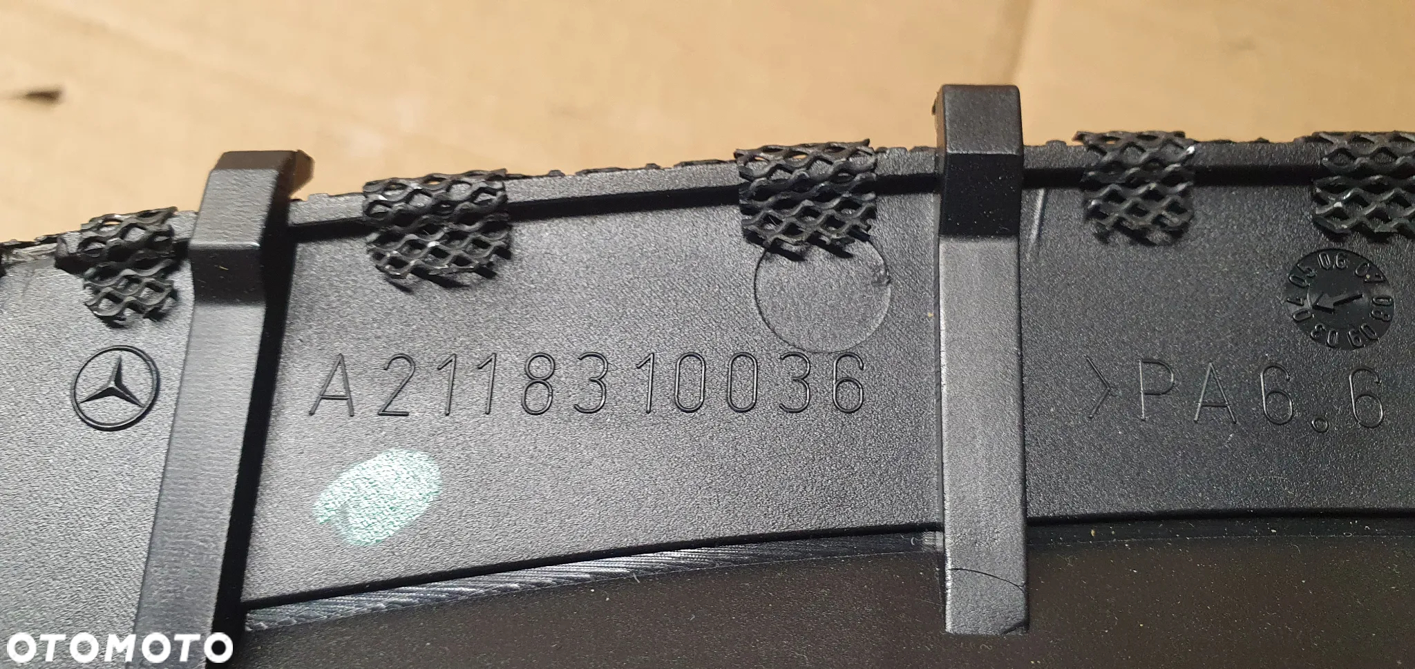 Osłona kratka daszek deski konsoli Mercedes E-Klasa W211 A2118310036 - 6