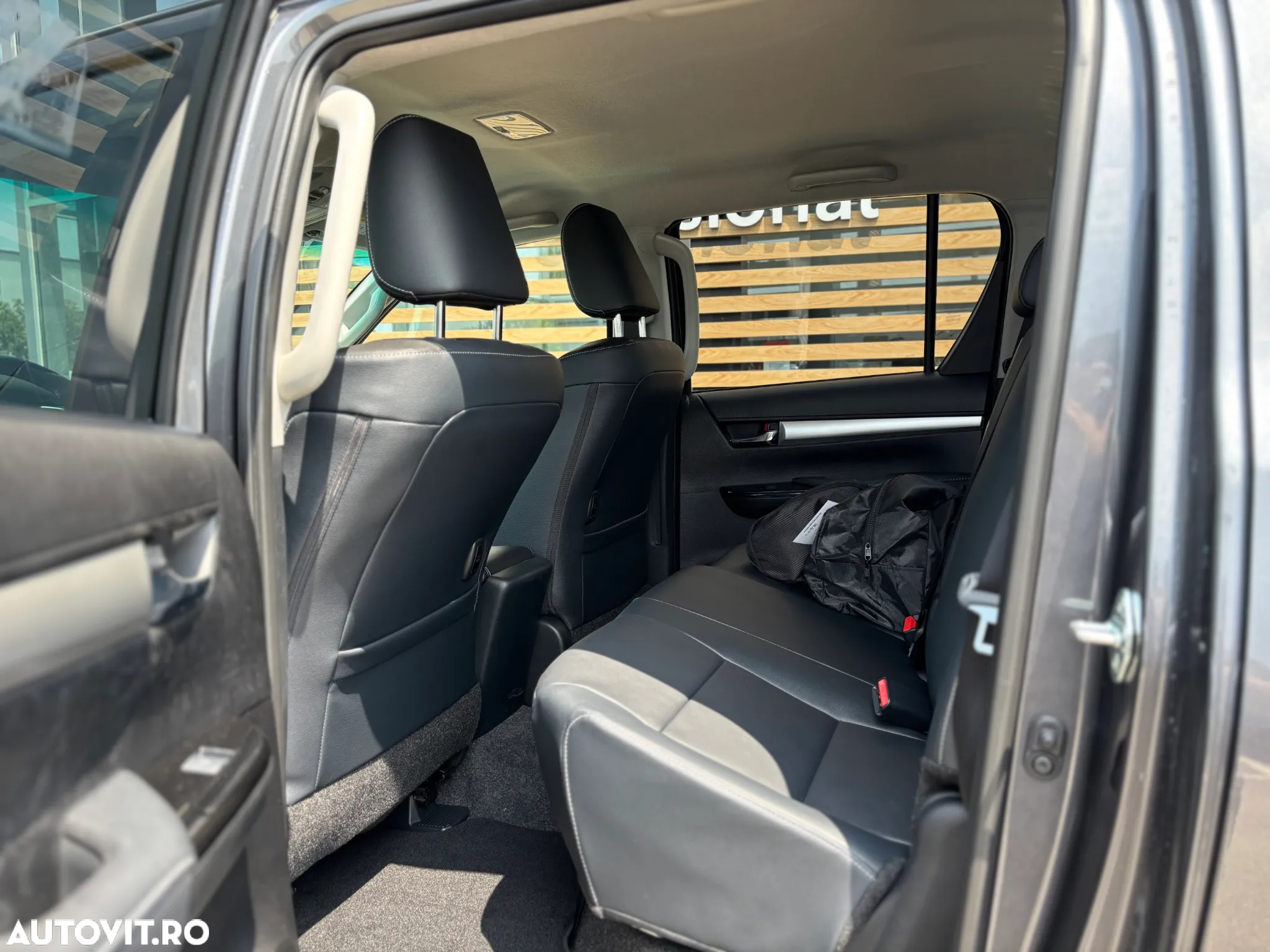 Toyota Hilux 2.4D 150CP 4x4 Double Cab AT Executive - 9