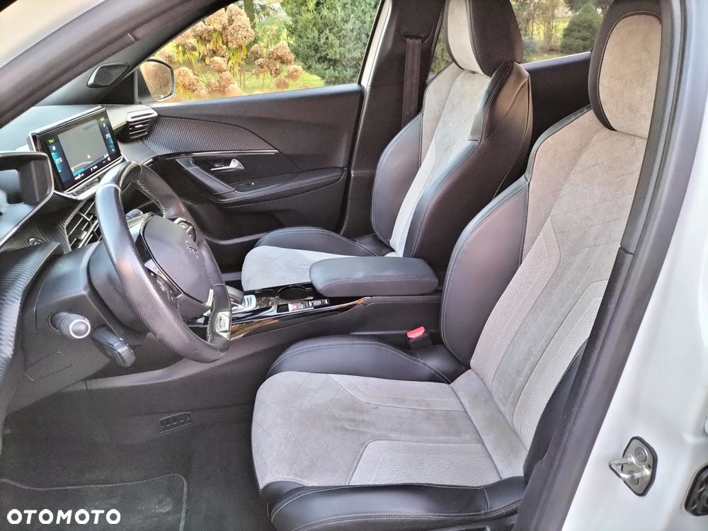 Peugeot 2008 136 GT - 13