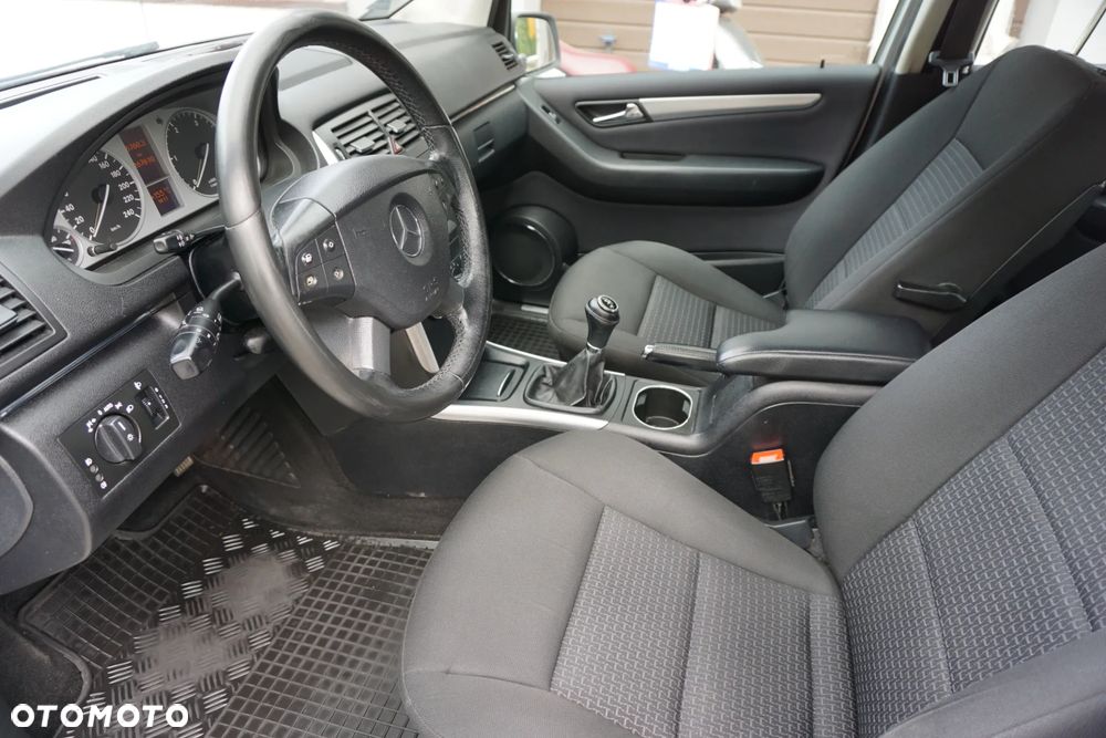 Mercedes-Benz Klasa B 180 CDI EU5 - 7