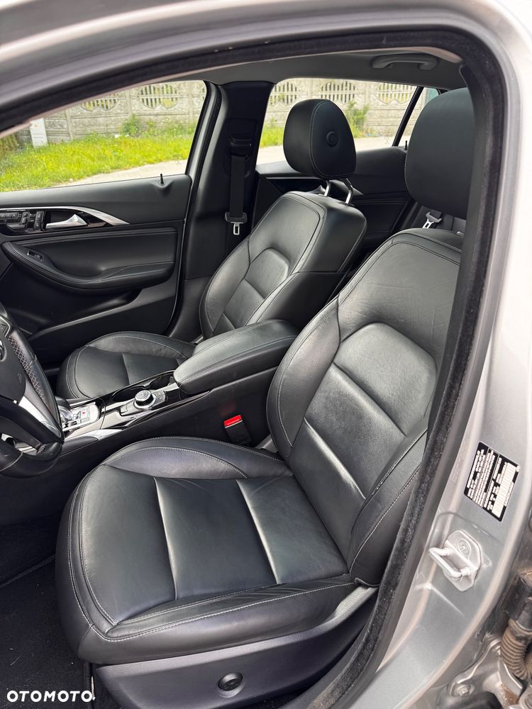 Infiniti QX30 2.0t Premium AWD 7DCT - 22