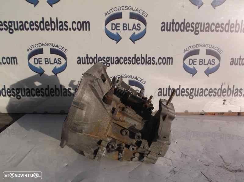 CAIXA VELOCIDADES FIAT PUNTO 1999 - 4