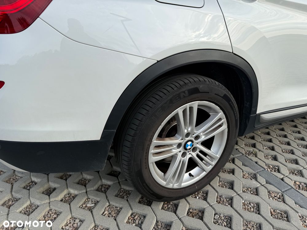 BMW X3 xDrive20d - 13