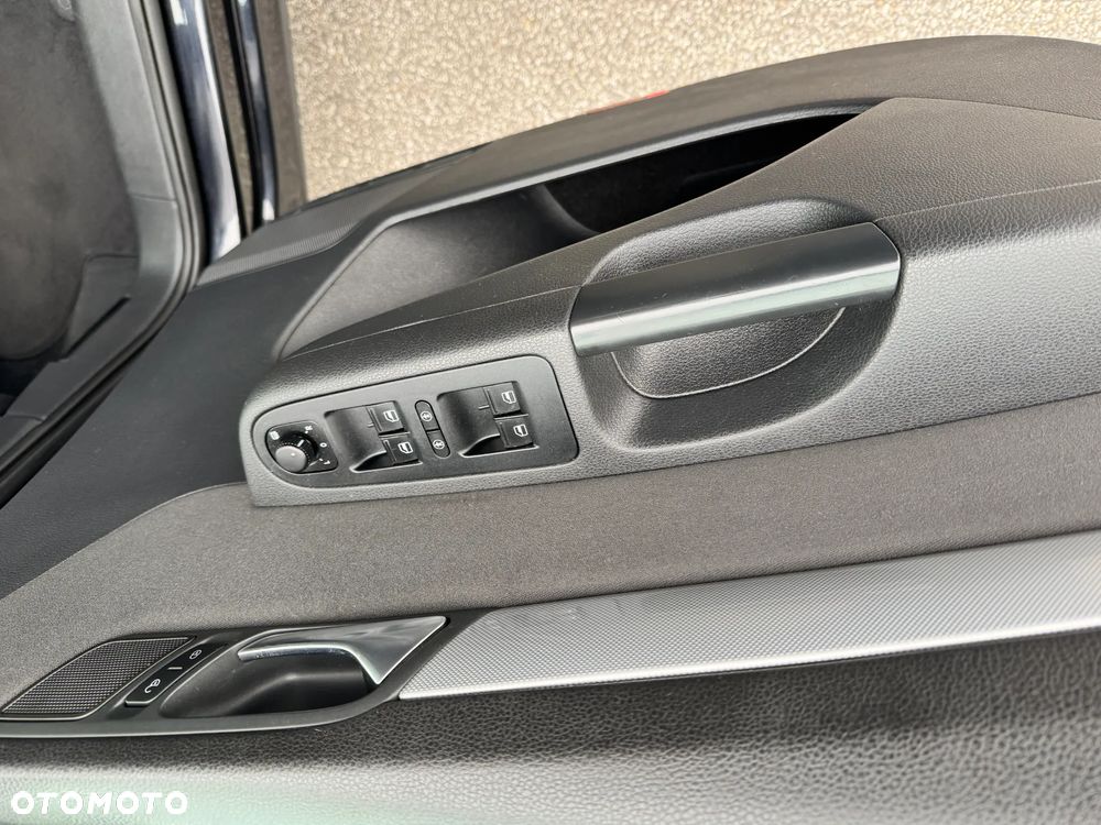 Volkswagen Sharan 2.0 TDI BlueMotion Technology Comfortline - 21