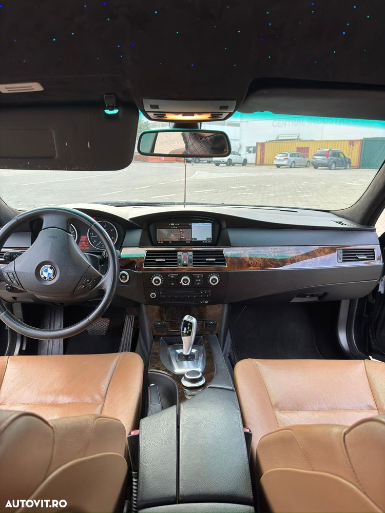 BMW Seria 5 530xd Aut. - 9