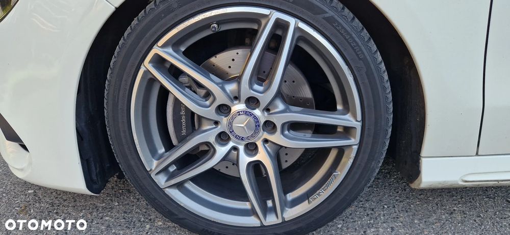 Mercedes-Benz CLA 250 7G-DCT AMG Line - 14