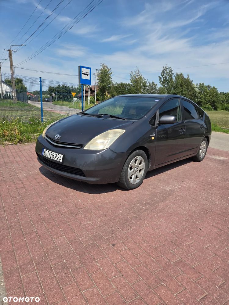 Toyota Prius - 1