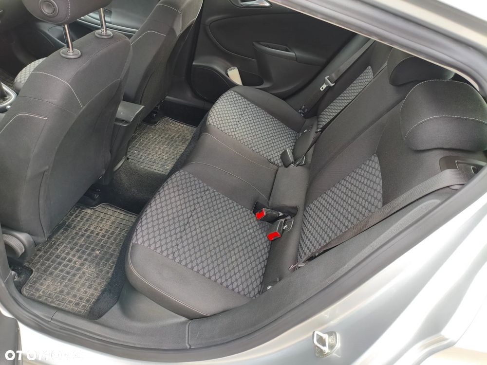 Opel Astra 1.4 T Dynamic - 10