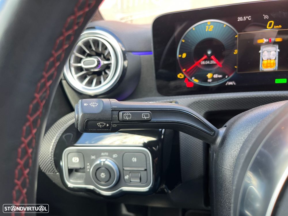 Mercedes-Benz A 250 e AMG Line - 19