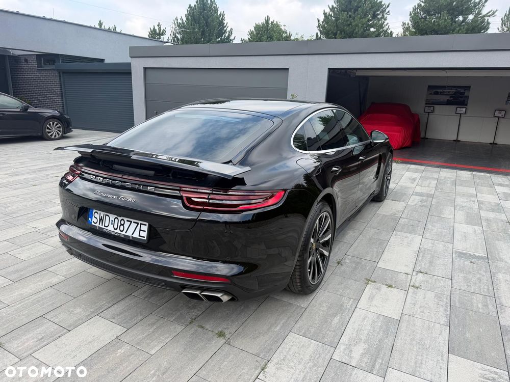 Porsche Panamera Turbo - 14