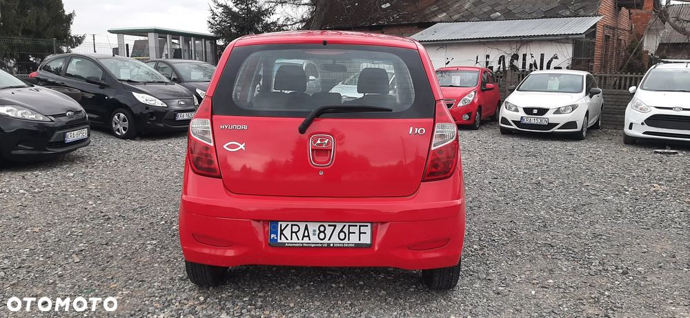 Hyundai i10 - 12