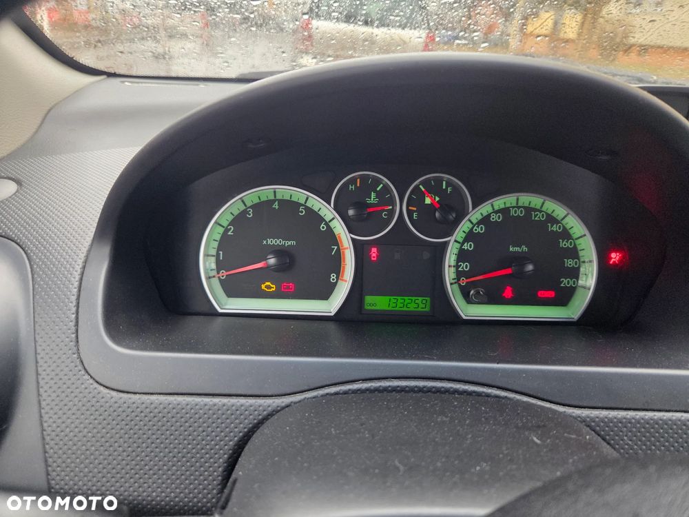 Chevrolet Aveo 1.2 16V Base - 5