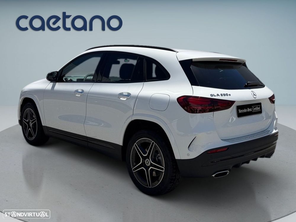 Mercedes-Benz GLA 250 e AMG Line - 4