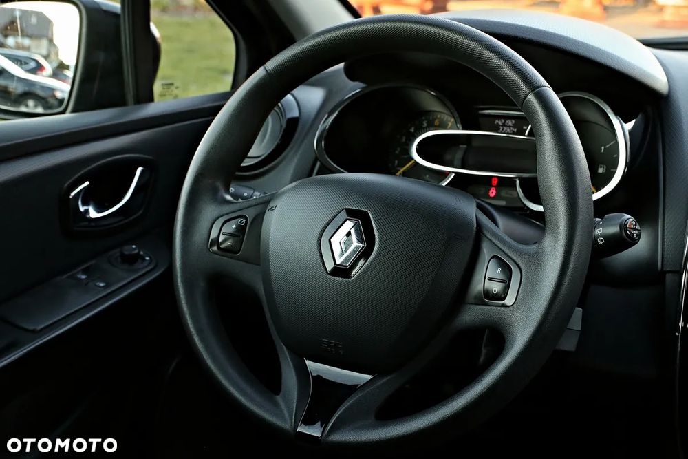 Renault Clio - 29