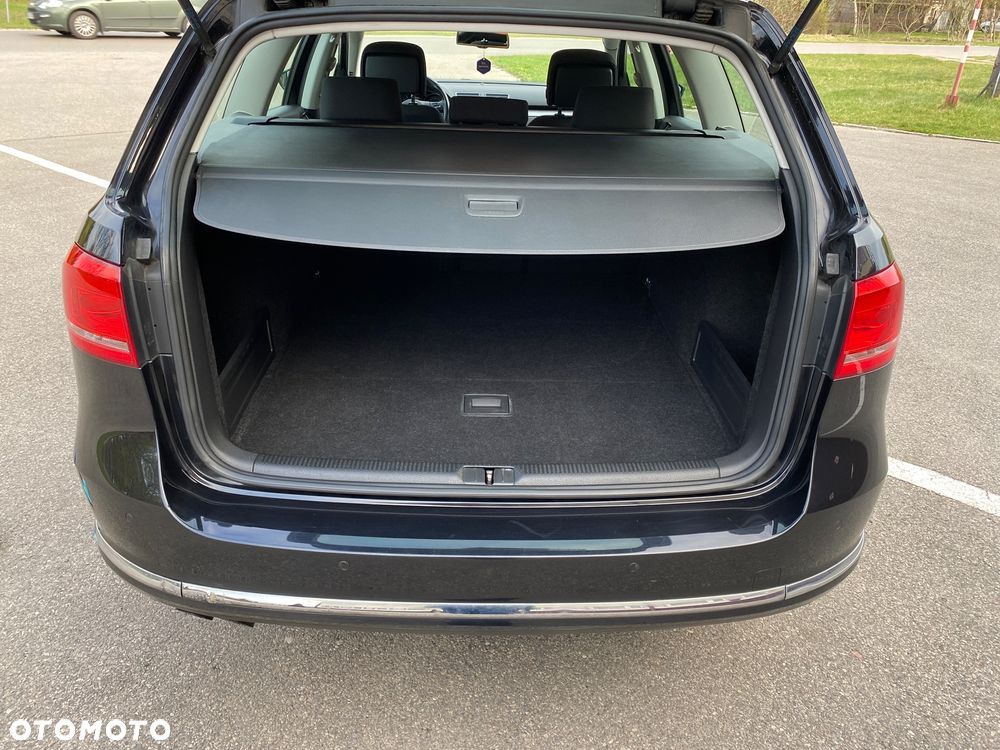 Volkswagen Passat 2.0 TDI DSG BlueMotion Technology Comfortline - 21