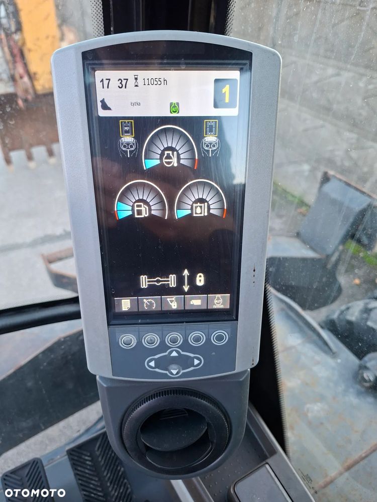 Caterpillar CAT M 322 D - 32