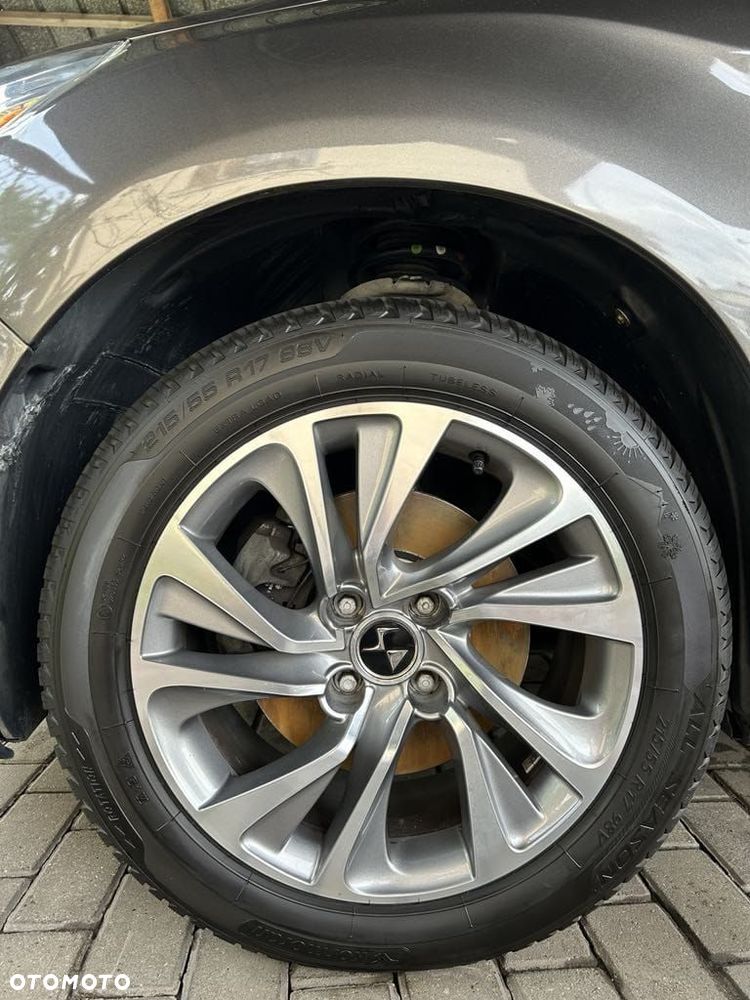 DS Automobiles DS 4 - 8
