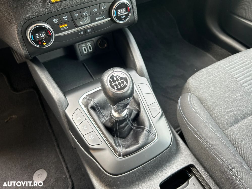 Ford Focus 1.0 EcoBoost Hybrid ACTIVE DESIGN - 24