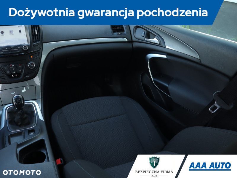 Opel Insignia - 10