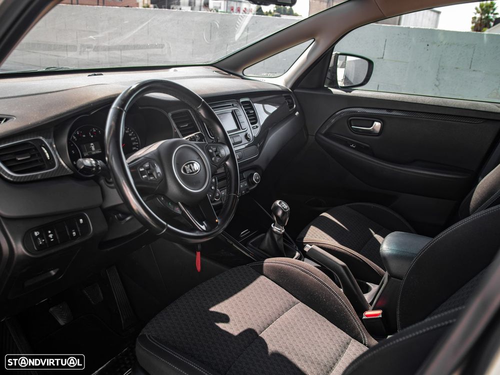Kia Carens 1.7 CRDi ISG TX - 31
