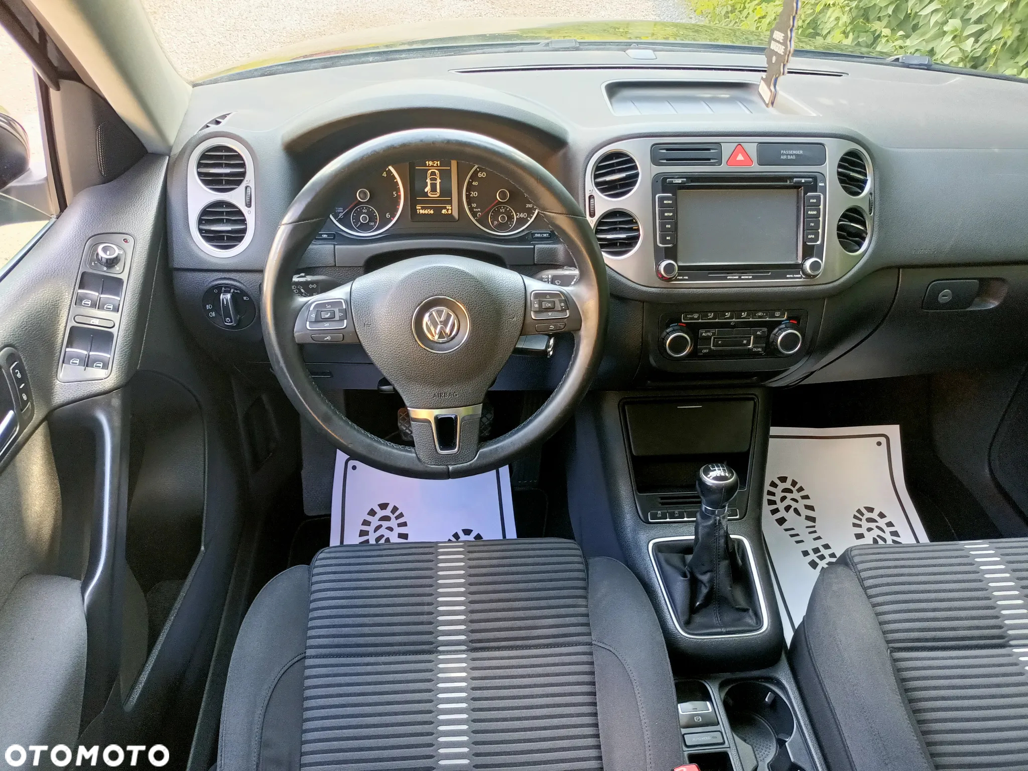 Volkswagen Tiguan - 16