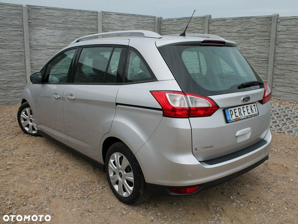 Ford Grand C-MAX - 16
