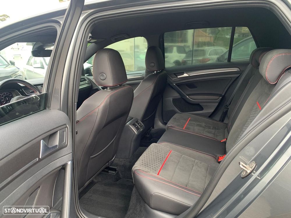 VW Golf 2.0 TSI GTI Performance - 18