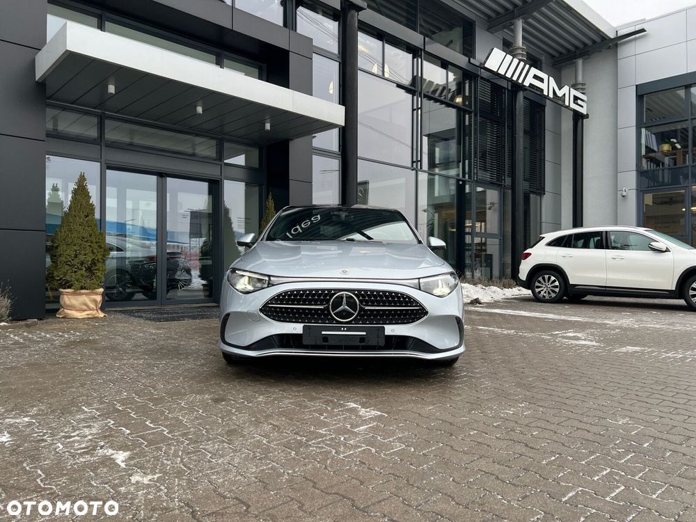 Mercedes-Benz CLA - 4