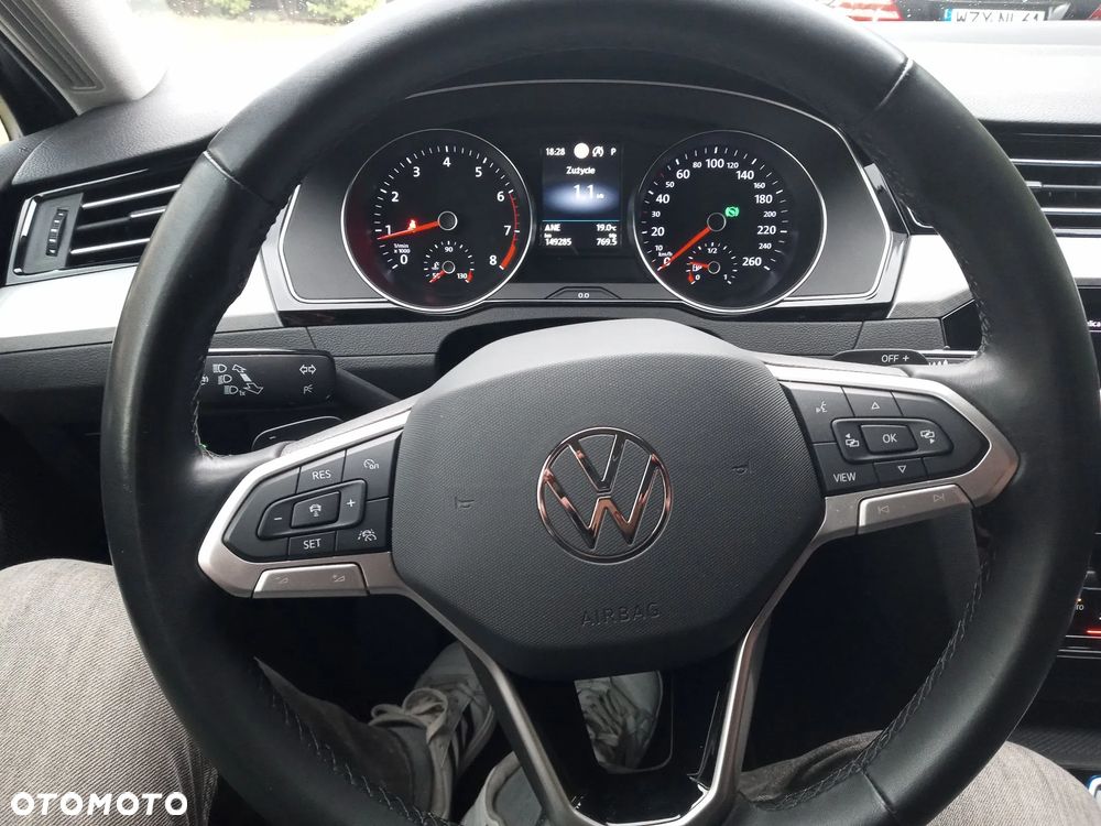 Volkswagen Passat 2.0 TSI Business DSG - 17