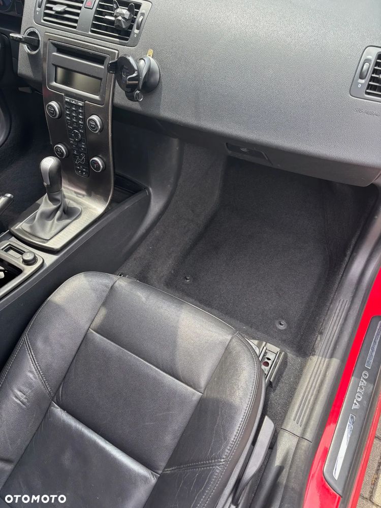 Volvo V50 D3 R-Design - 14