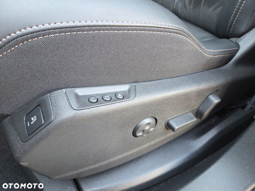 Peugeot 5008 1.5 BlueHDi GT S&S EAT8 - 14