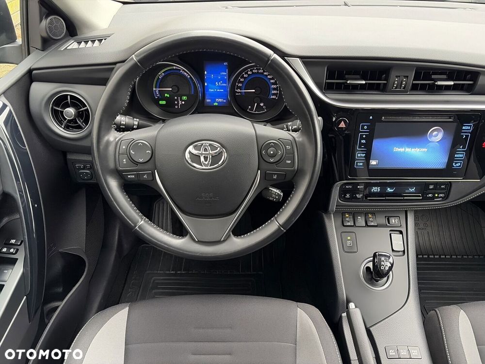 Toyota Auris - 19