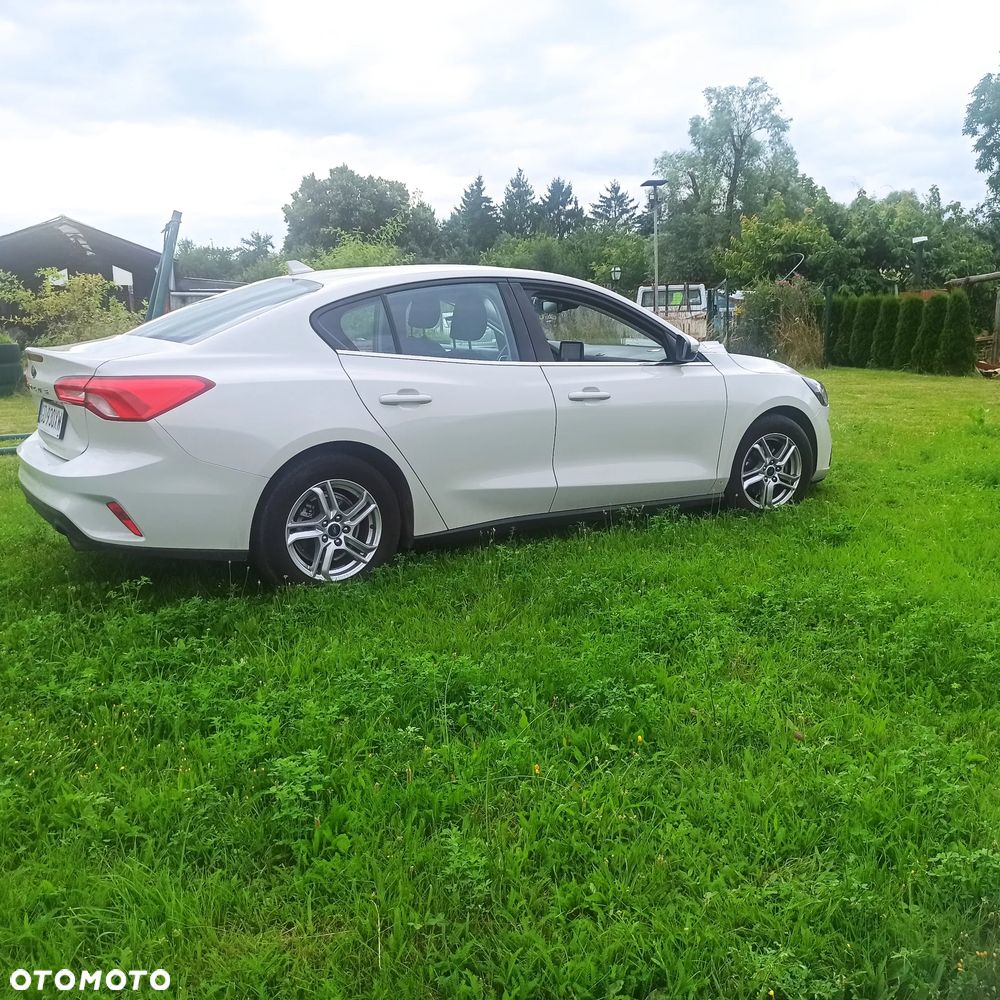 Ford Focus 1.0 EcoBoost Connected - 3
