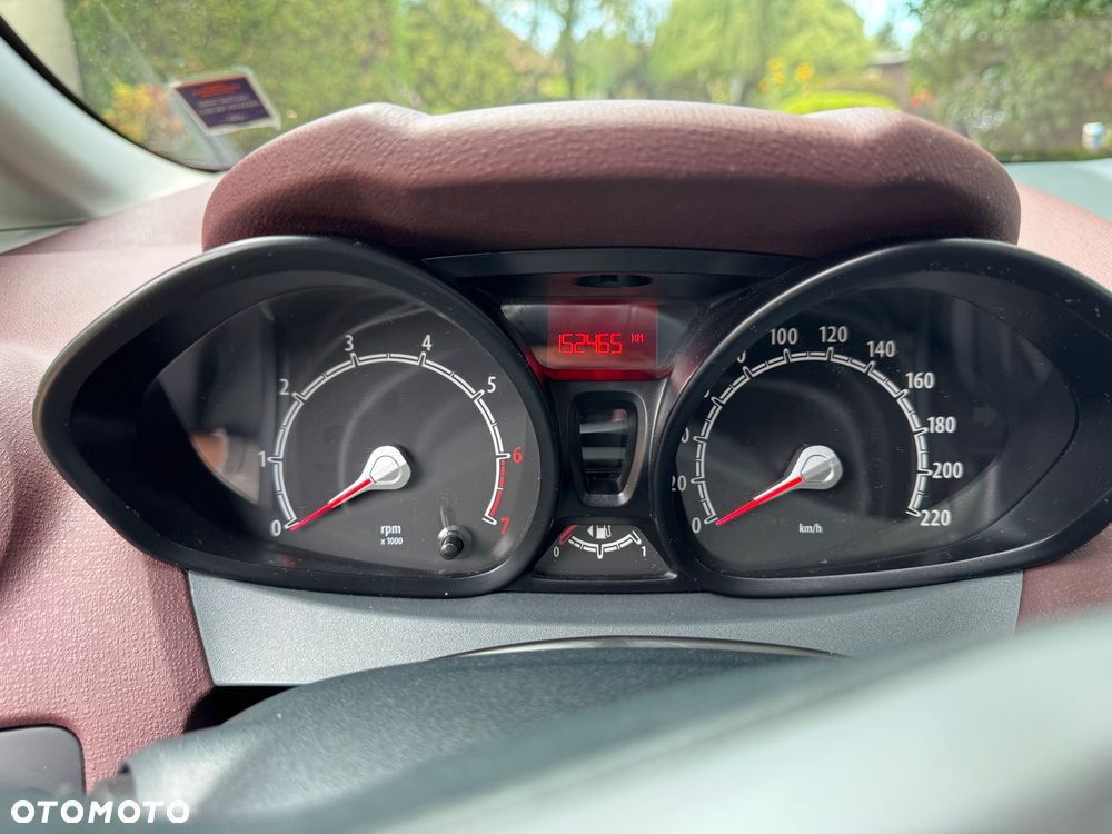 Ford Fiesta 1.25 Ambiente - 10