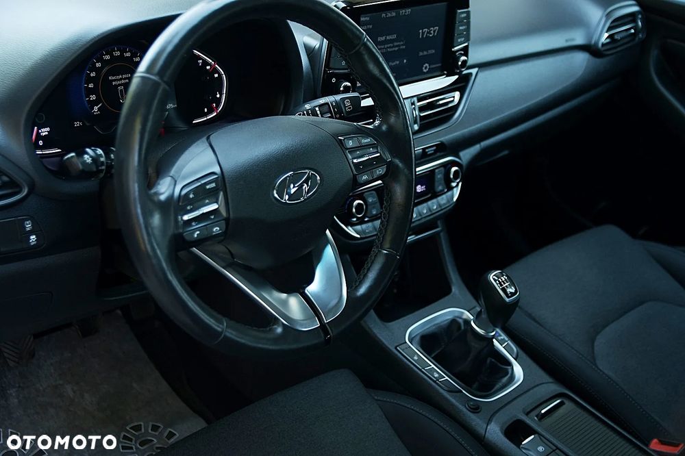 Hyundai i30 1.6 CRDI Passion Plus - 26