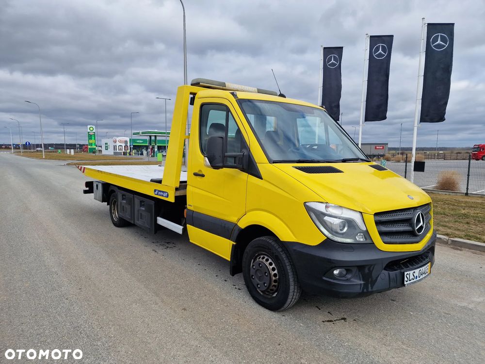 Mercedes-Benz Sprinter - 2