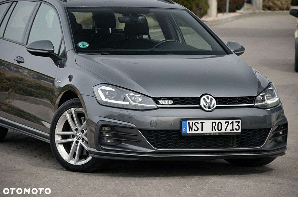 Volkswagen Golf - 3