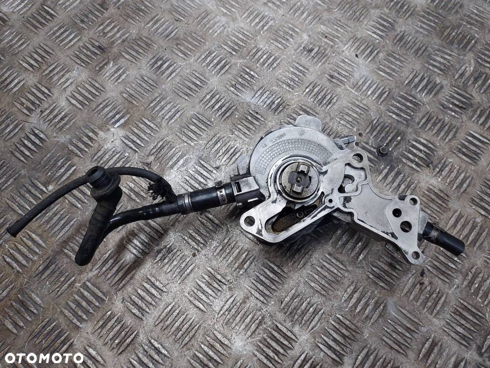 POMPA VACUM VOLKSWAGEN PASSAT B5 FL 1.9 TDI 038145209H LUK ID: 237058 - 2