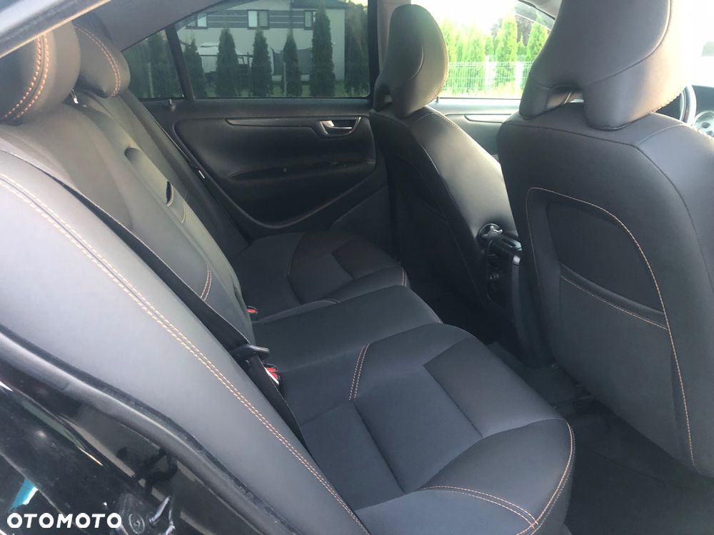 Volvo S60 2.4 Edition - 22