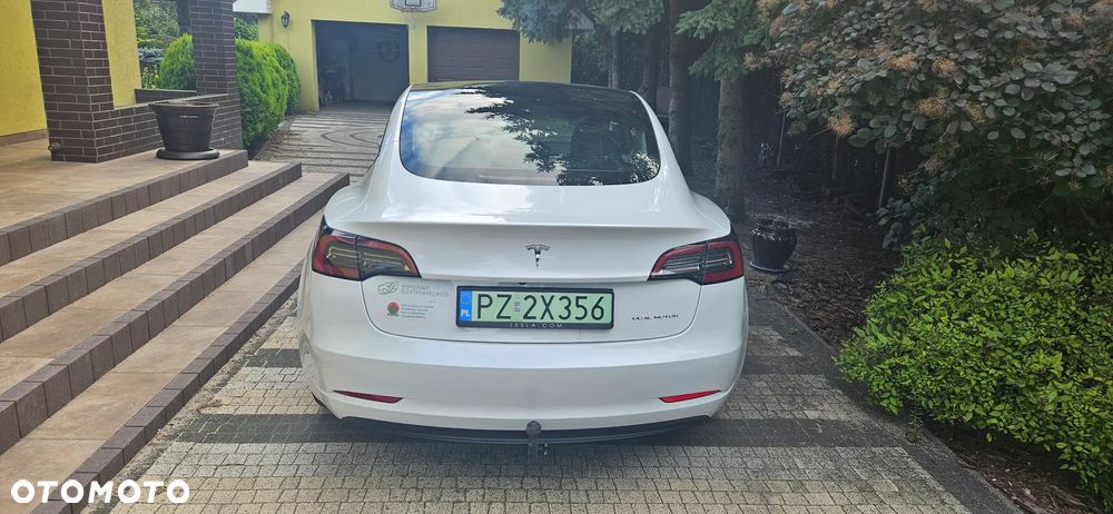 Tesla Model 3 - 7