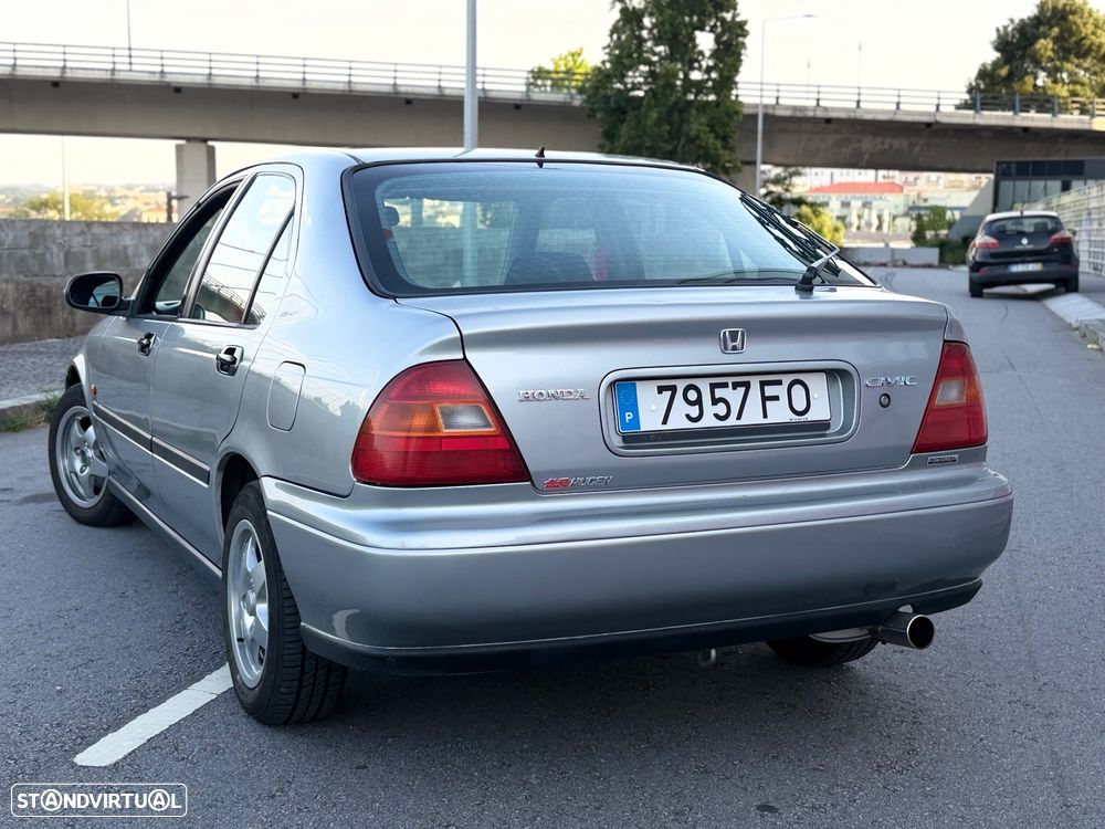 Honda Civic 1.4i - 6
