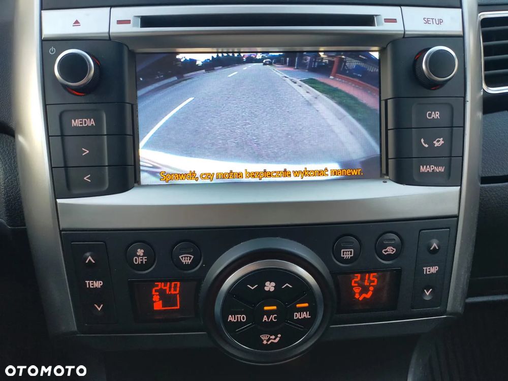 Toyota Verso 1.8 Premium 7os - 30