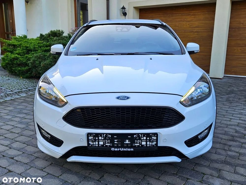 Ford Focus Turnier 1.5 EcoBoost Start-Stopp-System ST-Line - 11