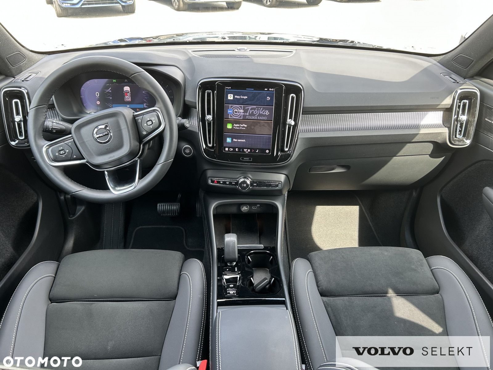Volvo XC 40 - 32