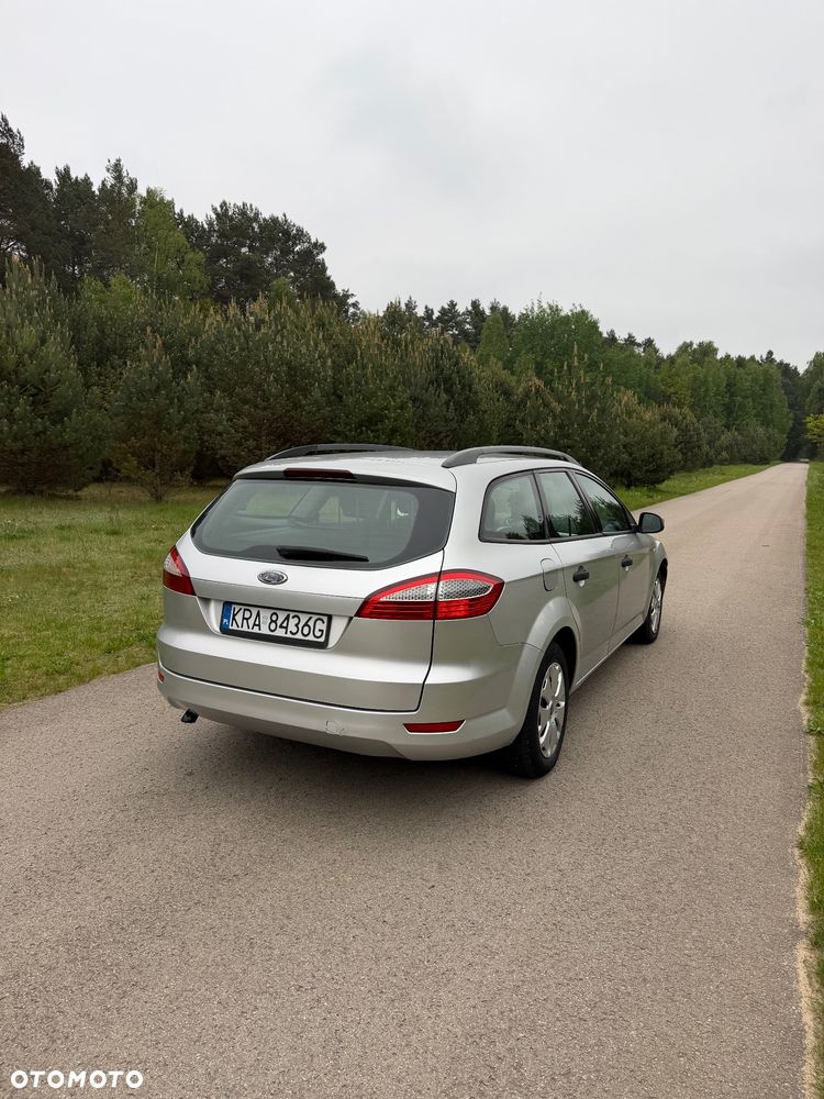 Ford Mondeo 1.8 TDCi Ambiente - 7