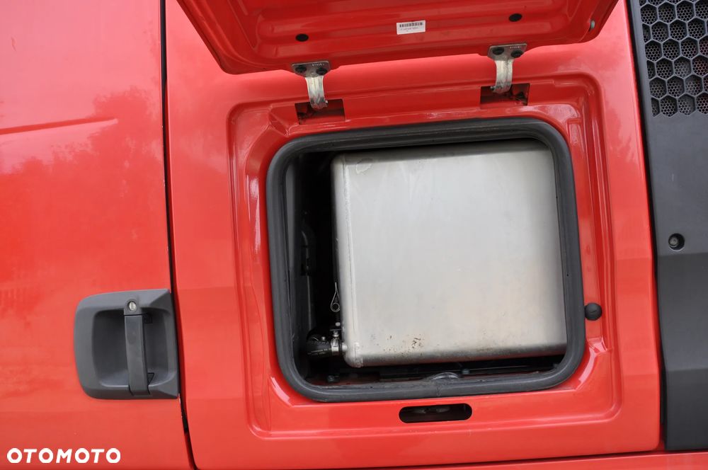 MAN TGX 18.430 XLX firana 7,40 - 13